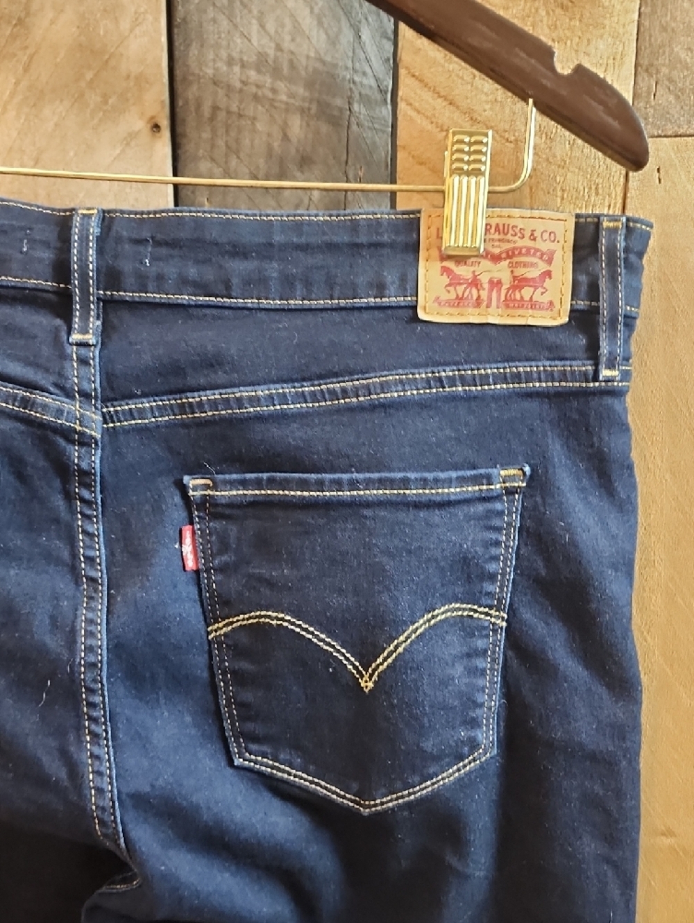 Levi's Dark Indigo Bootcut Jeans Size 33 - Picture 5 of 8